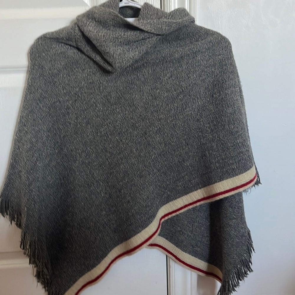 Roots kids poncho
